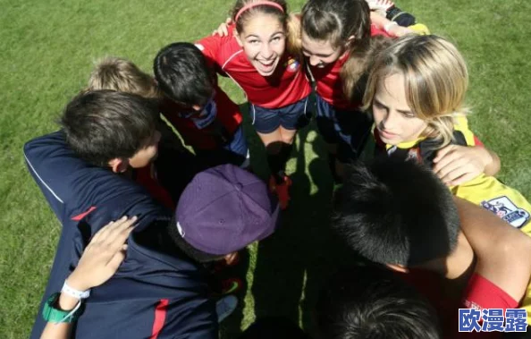 抱着娇妻让猛男弄,震惊!竟然在婚礼现场发生如此不可思议的事情,引发全场哗然! 抱着娇妻让猛男弄,震惊!竟然在婚礼现场发生如此不可思议的事情,引发全场哗然!